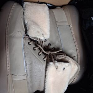 UGG Men's Tan and Cream Boots